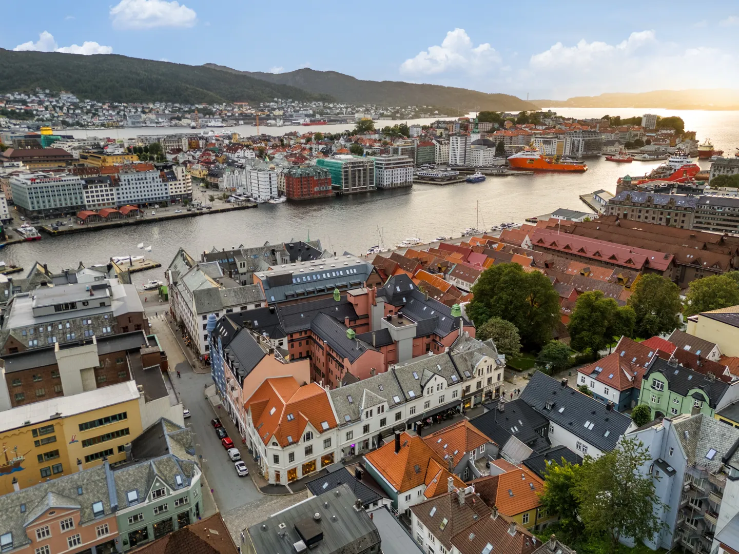 Bergen ved solnedgang